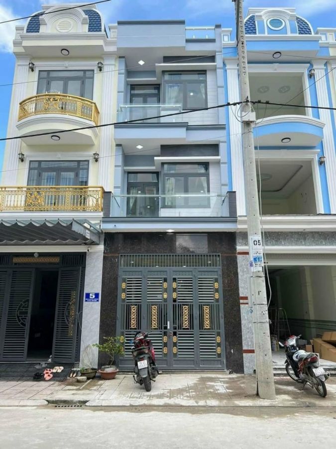 Bán nhà Dĩ An chính chủ trệt , hai lầu sổ hồng riêng mới hoàn thiện phường Tân Đông Hiệp , TP Dĩ An , Bình Dương